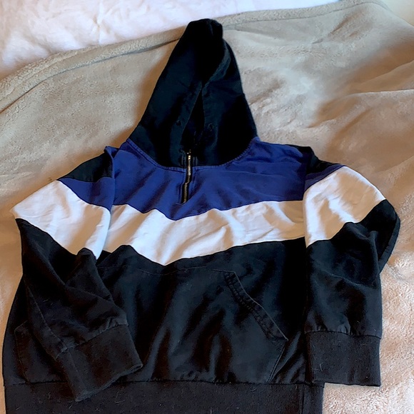 Sweater/jack from St. Jubileens - Picture 1 of 3